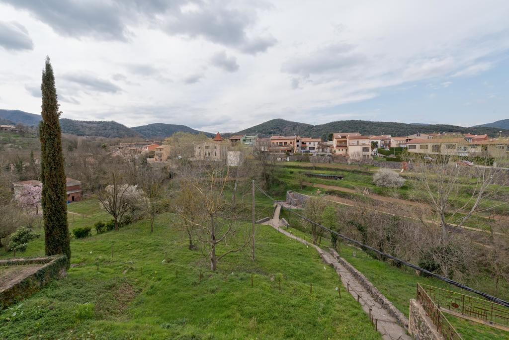 Hotel Cal Sastre Santa Pau Kültér fotó
