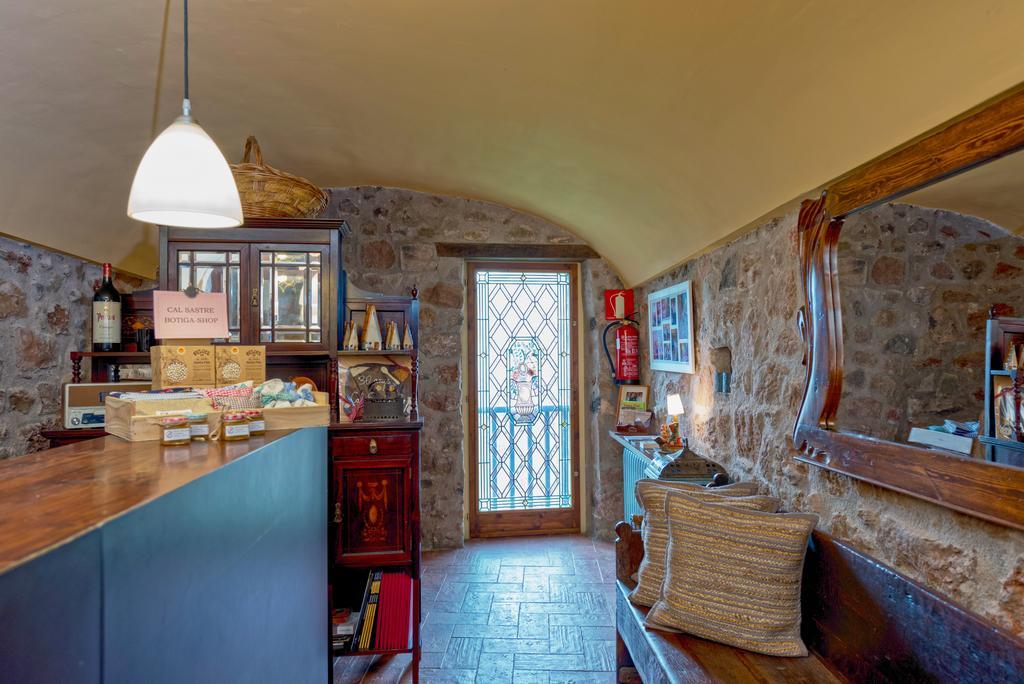 Hotel Cal Sastre Santa Pau Kültér fotó